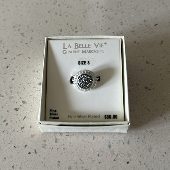 New! La Belle Vie Genuine Marcasite Fine Silver Plated Ring sz 8 - Picture 3 of 11